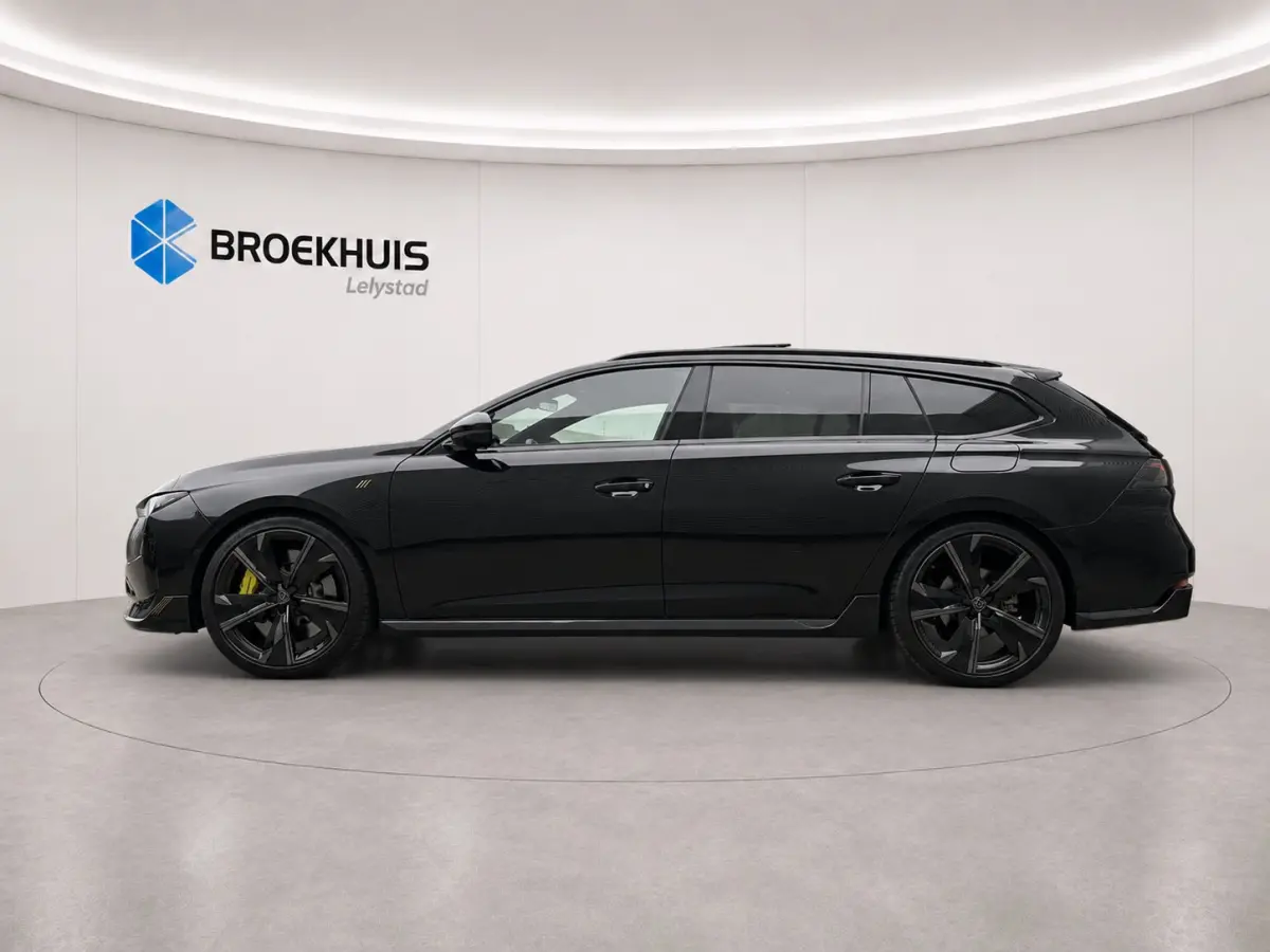 PSE 1.6 HYBRID 360PK SPORT ENGINEERED AUTOMAAT / NAVI / LEDER / CLIMA / PDC / 20" LMV / CAMERA / KEYLESS / I-COCKPIT / FULL-LED / PANO. DAK / ALCANTARA / AFN. TREKHAAK / WINTERPAKKET / FOCAL