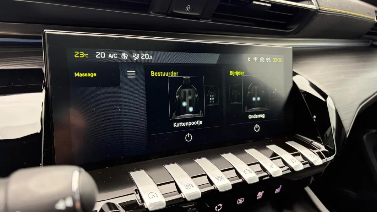 PSE 1.6 HYBRID 360PK SPORT ENGINEERED AUTOMAAT / NAVI / LEDER / CLIMA / PDC / 20" LMV / CAMERA / KEYLESS / I-COCKPIT / FULL-LED / PANO. DAK / ALCANTARA / AFN. TREKHAAK / WINTERPAKKET / FOCAL