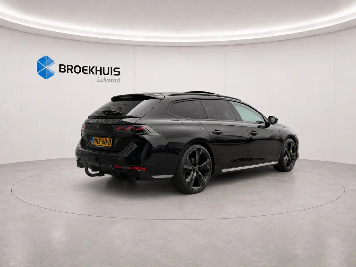 PSE 1.6 HYBRID 360PK SPORT ENGINEERED AUTOMAAT / NAVI / LEDER / CLIMA / PDC / 20" LMV / CAMERA / KEYLESS / I-COCKPIT / FULL-LED / PANO. DAK / ALCANTARA / AFN. TREKHAAK / WINTERPAKKET / FOCAL