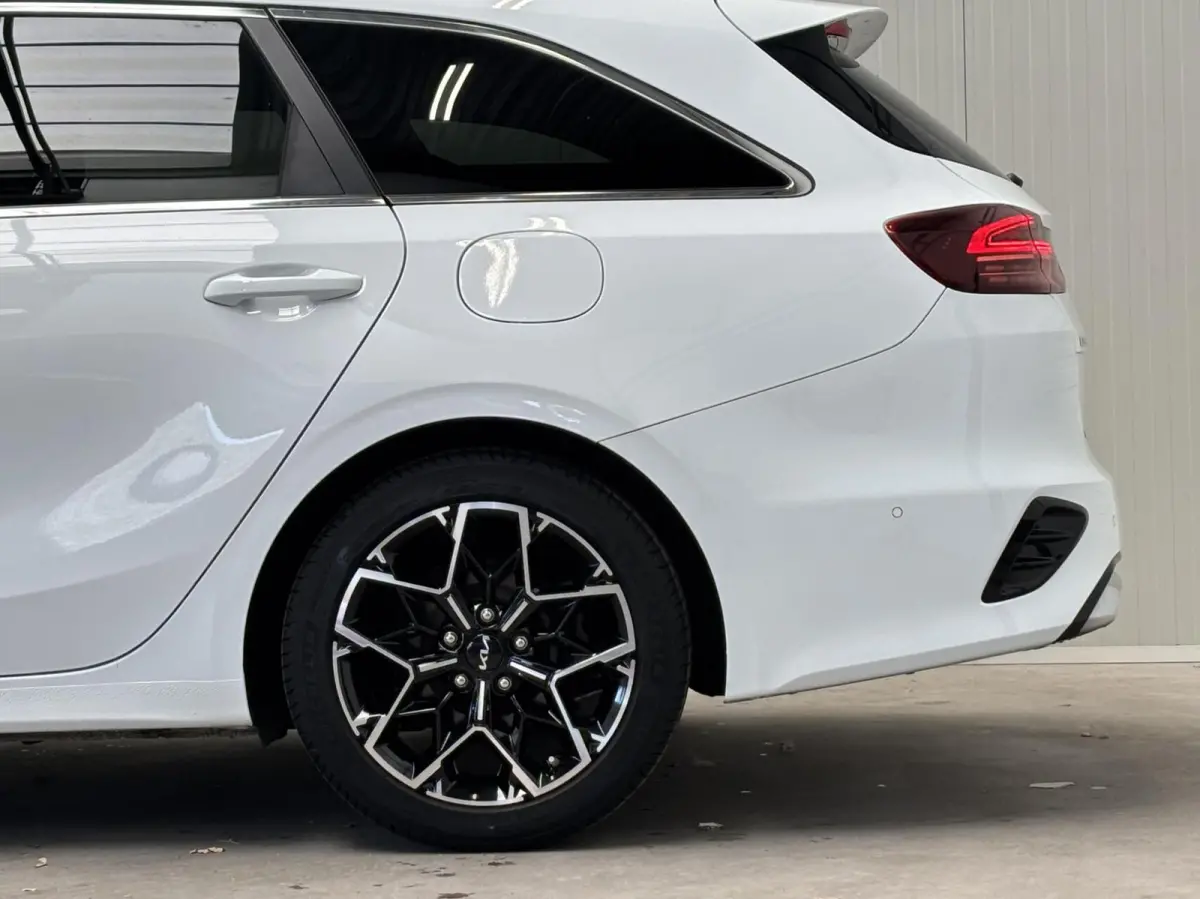 1.0 T-GDi GT-Line / 1e Eig / Pano / JBL / Full option! / Fabrieksgarantie! / Stoelkoeling / Leder