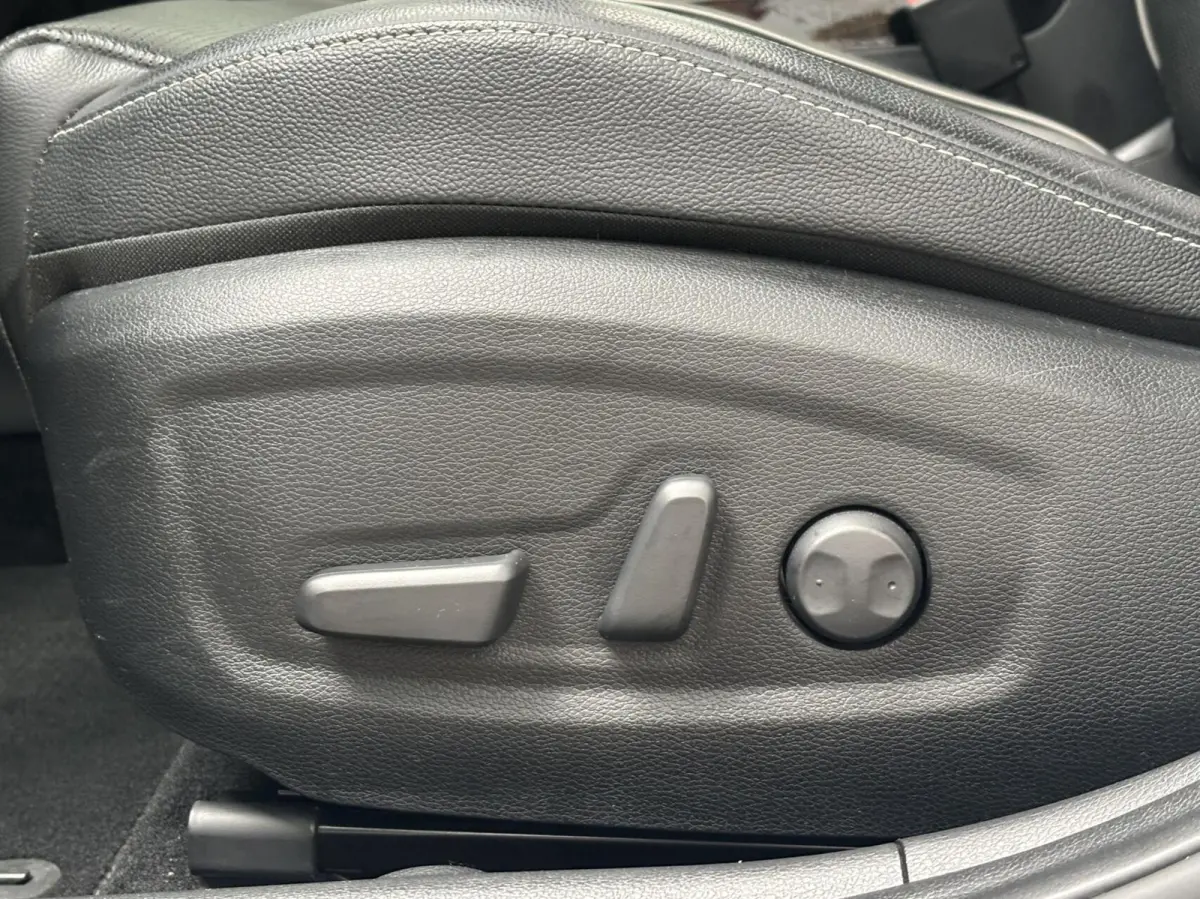 1.0 T-GDi GT-Line / 1e Eig / Pano / JBL / Full option! / Fabrieksgarantie! / Stoelkoeling / Leder