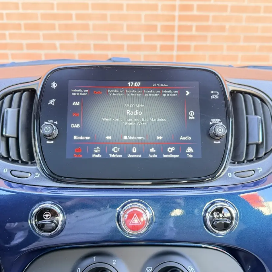 1.0 Hybrid Dolcevita Panoramadak Half leder Carplay