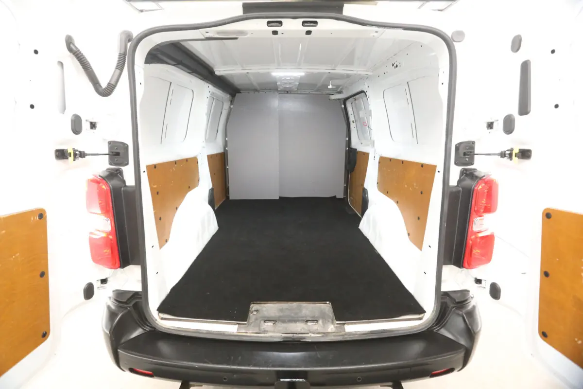 2.0 CDTI L3H1 | Airco | Cruise | 3 Zits | Camera | Trekhaak | Imperiaal | Parkeersens.