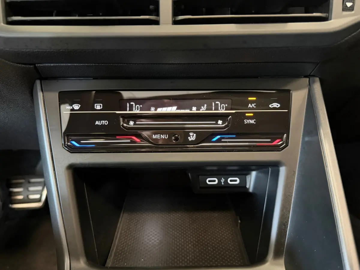 1.0 TSI R-Line|NAVIGATIE|PANORAMA|CRUISE|ECC AIRCO