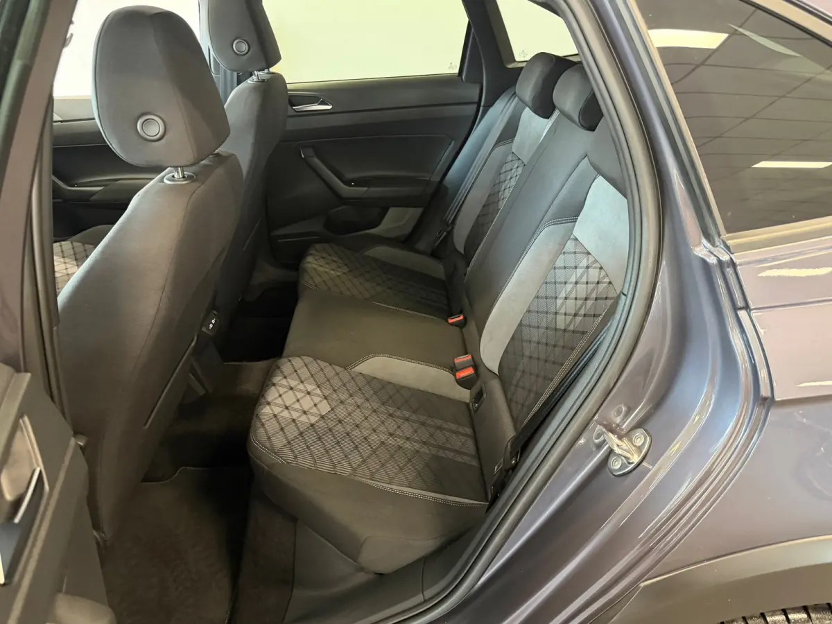 1.0 TSI R-Line|NAVIGATIE|PANORAMA|CRUISE|ECC AIRCO