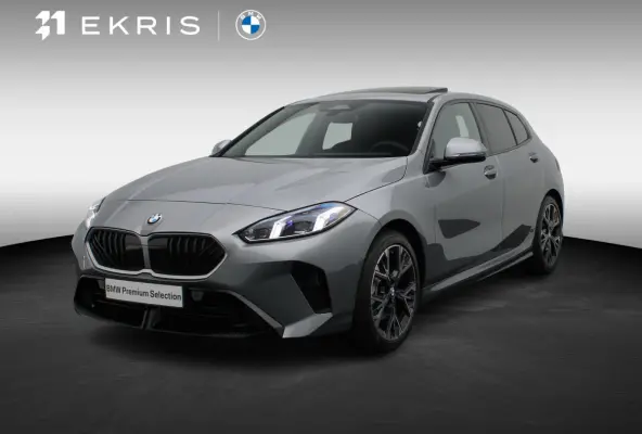 120 M Sportpakket | Glazen panoramadak | Comfort Access | Achteruitrijcamera | Elektrisch verwarmde voorstoelen | Driving Assistant Plus | Harman Kardon | 18''