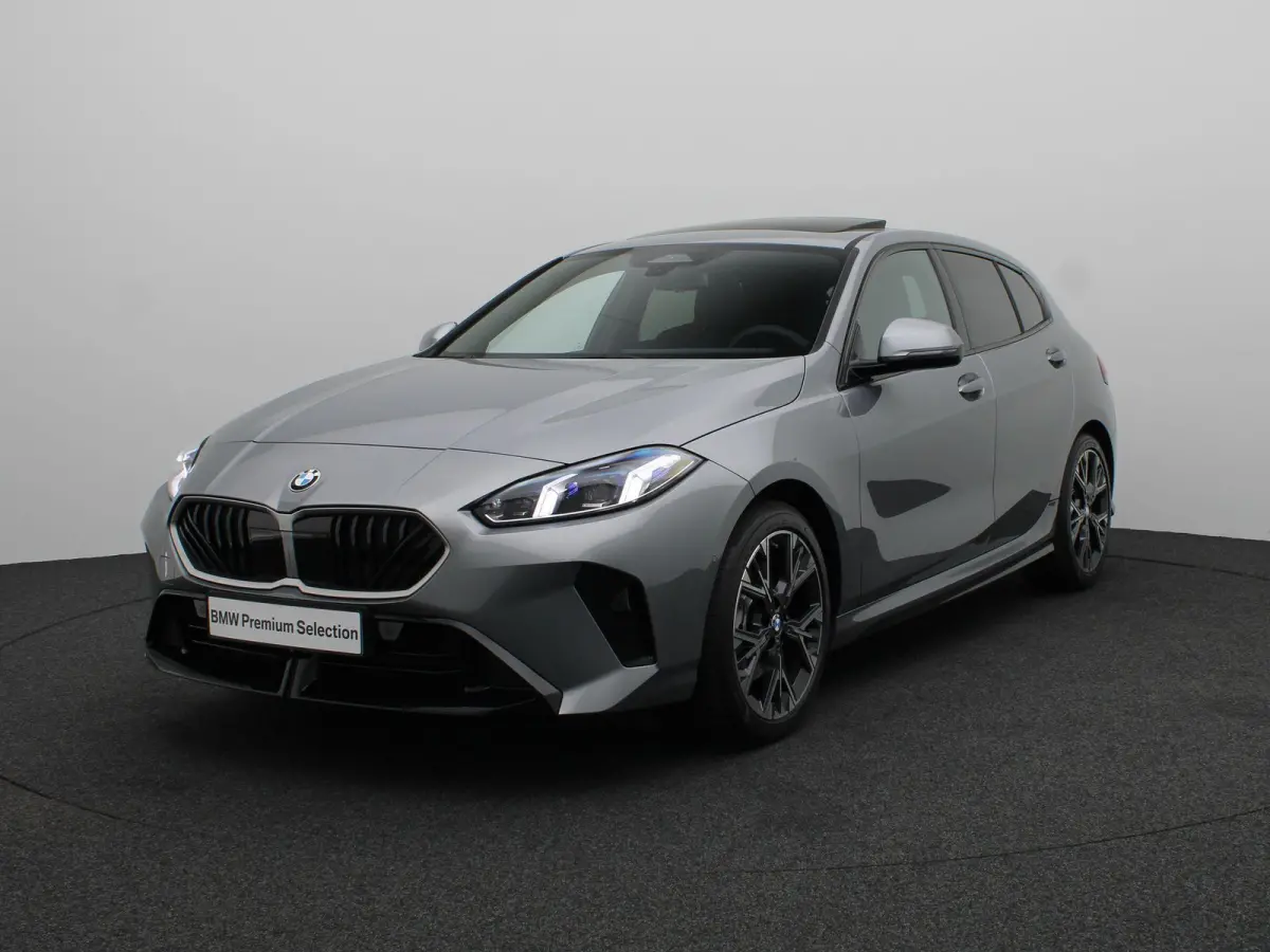120 M Sportpakket | Glazen panoramadak | Comfort Access | Achteruitrijcamera | Elektrisch verwarmde voorstoelen | Driving Assistant Plus | Harman Kardon | 18''