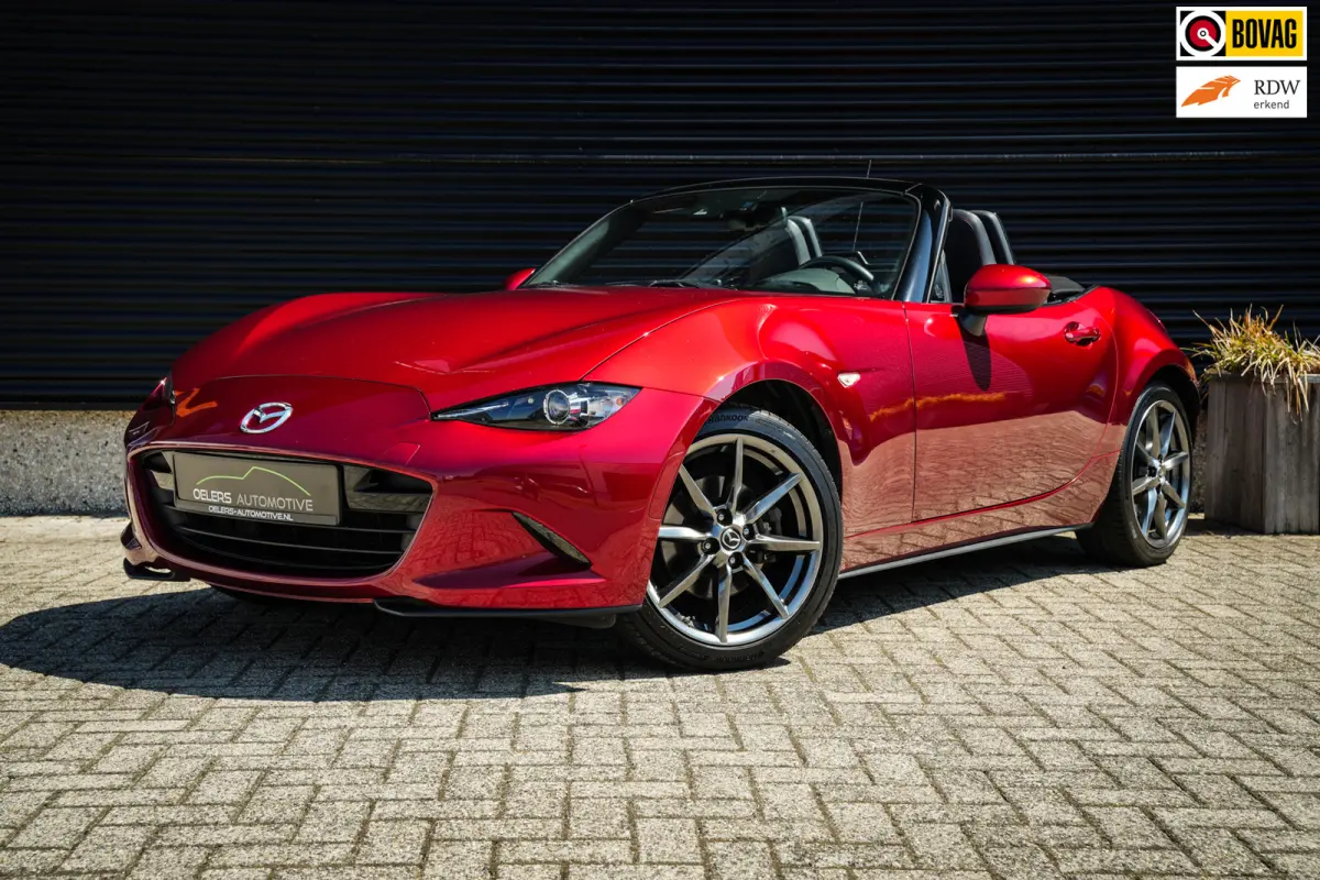 2.0 SkyActiv-G 160 GT-M | BOSE | CRUISE | NAVI | LEDER | STOELVERW. | PDC | SOUL RED | MOOI! |