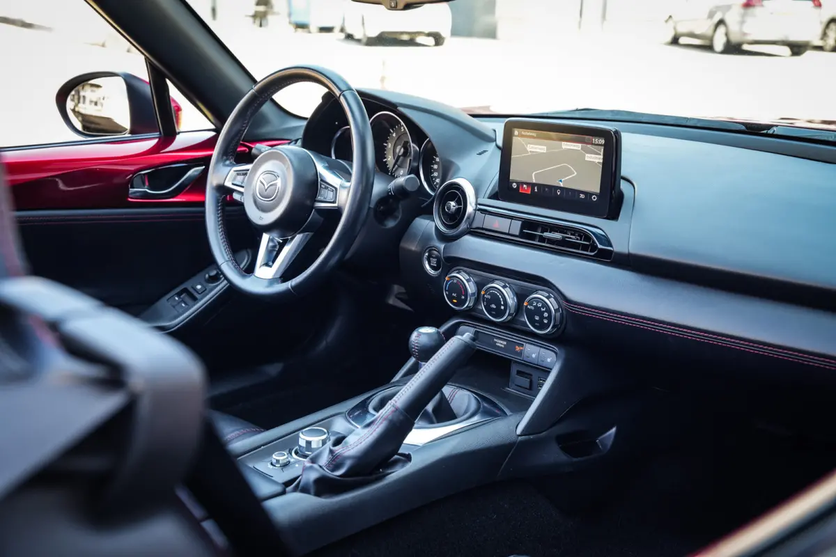 2.0 SkyActiv-G 160 GT-M | BOSE | CRUISE | NAVI | LEDER | STOELVERW. | PDC | SOUL RED | MOOI! |