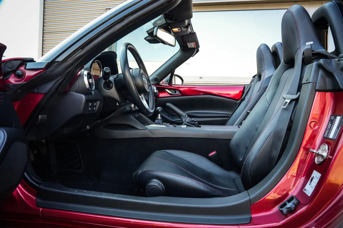 2.0 SkyActiv-G 160 GT-M | BOSE | CRUISE | NAVI | LEDER | STOELVERW. | PDC | SOUL RED | MOOI! |