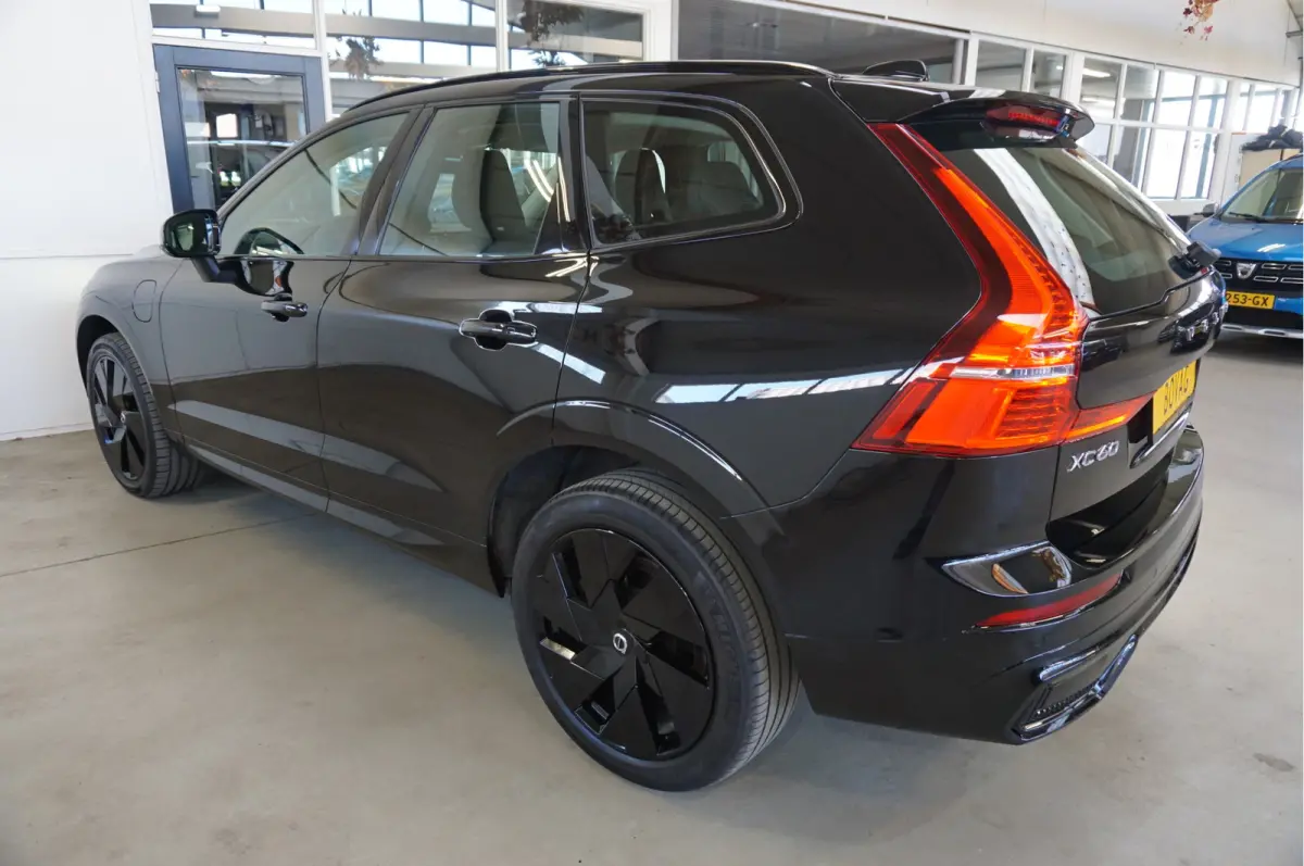 2.0 T6 Plug-in hybrid AWD Ultimate Dark Head-Up Long-Range 20"Velgen Schuifdak.