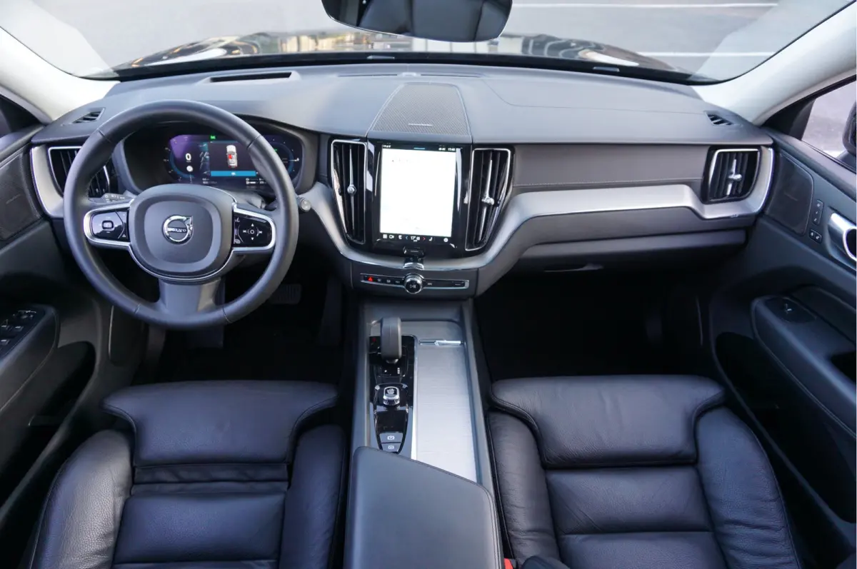 2.0 T6 Plug-in hybrid AWD Ultimate Dark Head-Up Long-Range 20"Velgen Schuifdak.