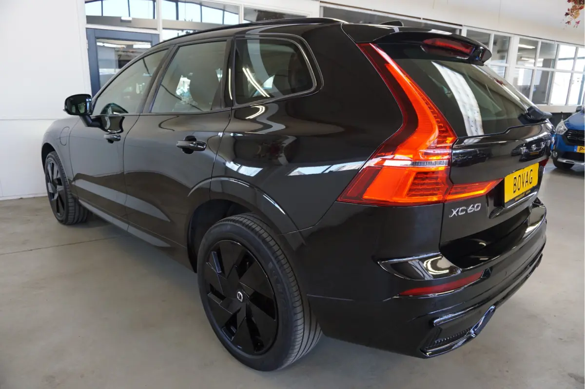 2.0 T6 Plug-in hybrid AWD Ultimate Dark Head-Up Long-Range 20"Velgen Schuifdak.