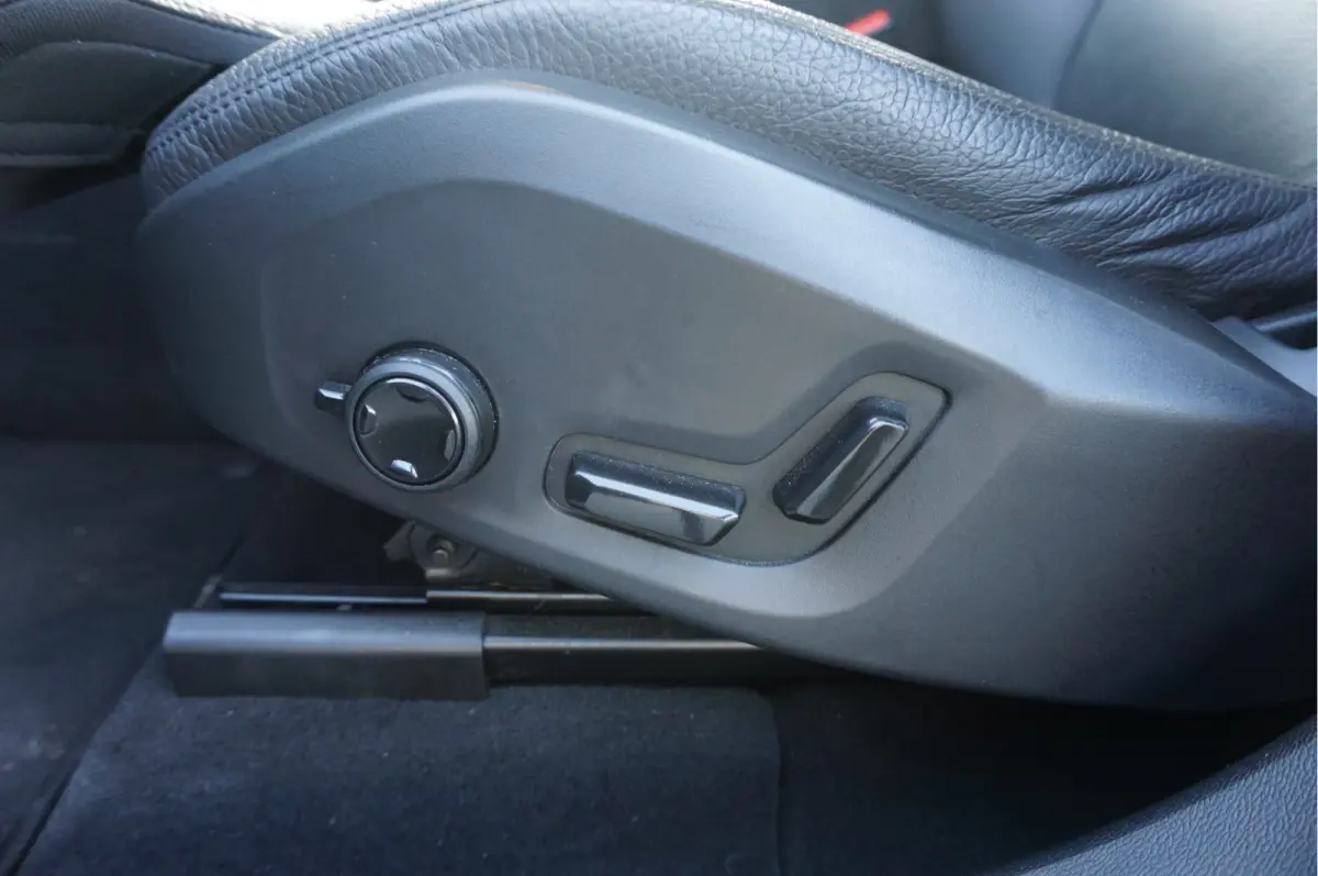 2.0 T6 Plug-in hybrid AWD Ultimate Dark Head-Up Long-Range 20"Velgen Schuifdak.