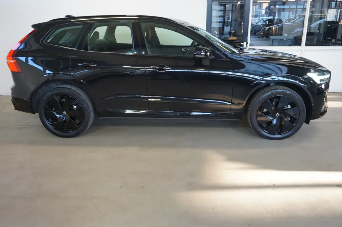 2.0 T6 Plug-in hybrid AWD Ultimate Dark Head-Up Long-Range 20"Velgen Schuifdak.