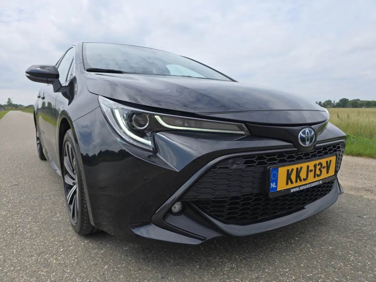 1.8 Hybrid - Euro 6 - 122 Pk - Navi - ParkeerCamera - Climate Control