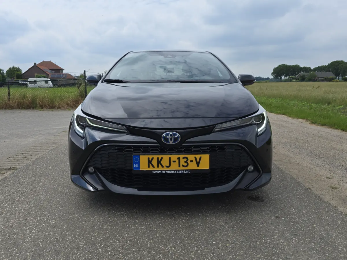 1.8 Hybrid - Euro 6 - 122 Pk - Navi - ParkeerCamera - Climate Control