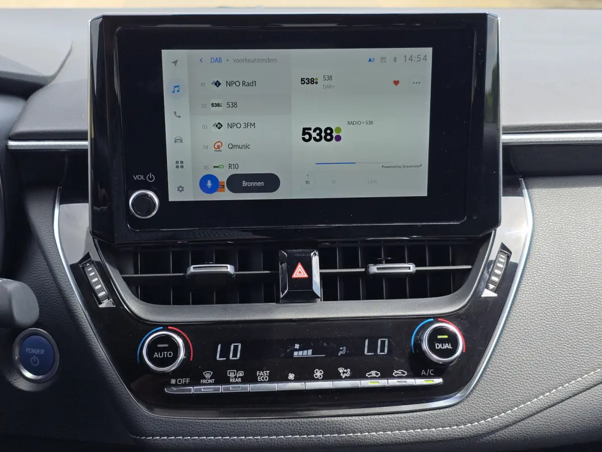 1.8 Hybrid - Euro 6 - 122 Pk - Navi - ParkeerCamera - Climate Control