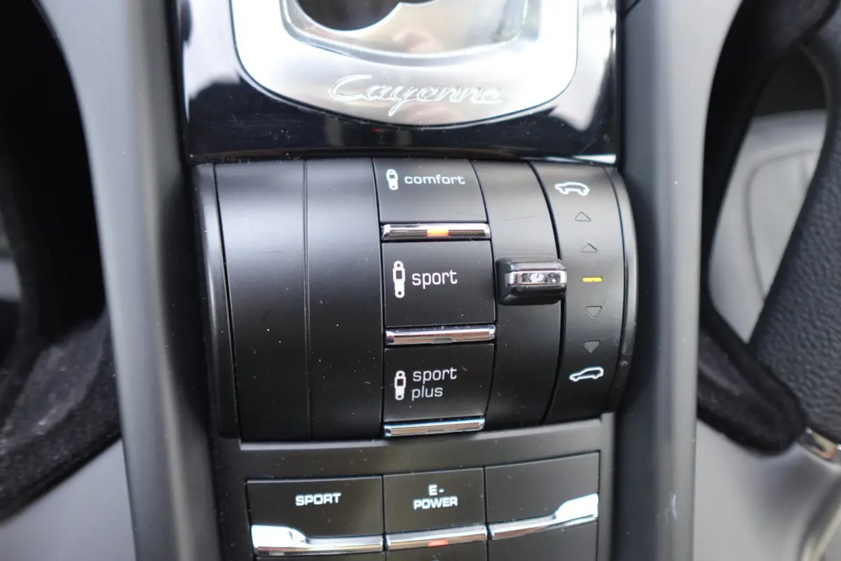 3.0 S E-Hybrid PANO BOSE MEMORY'