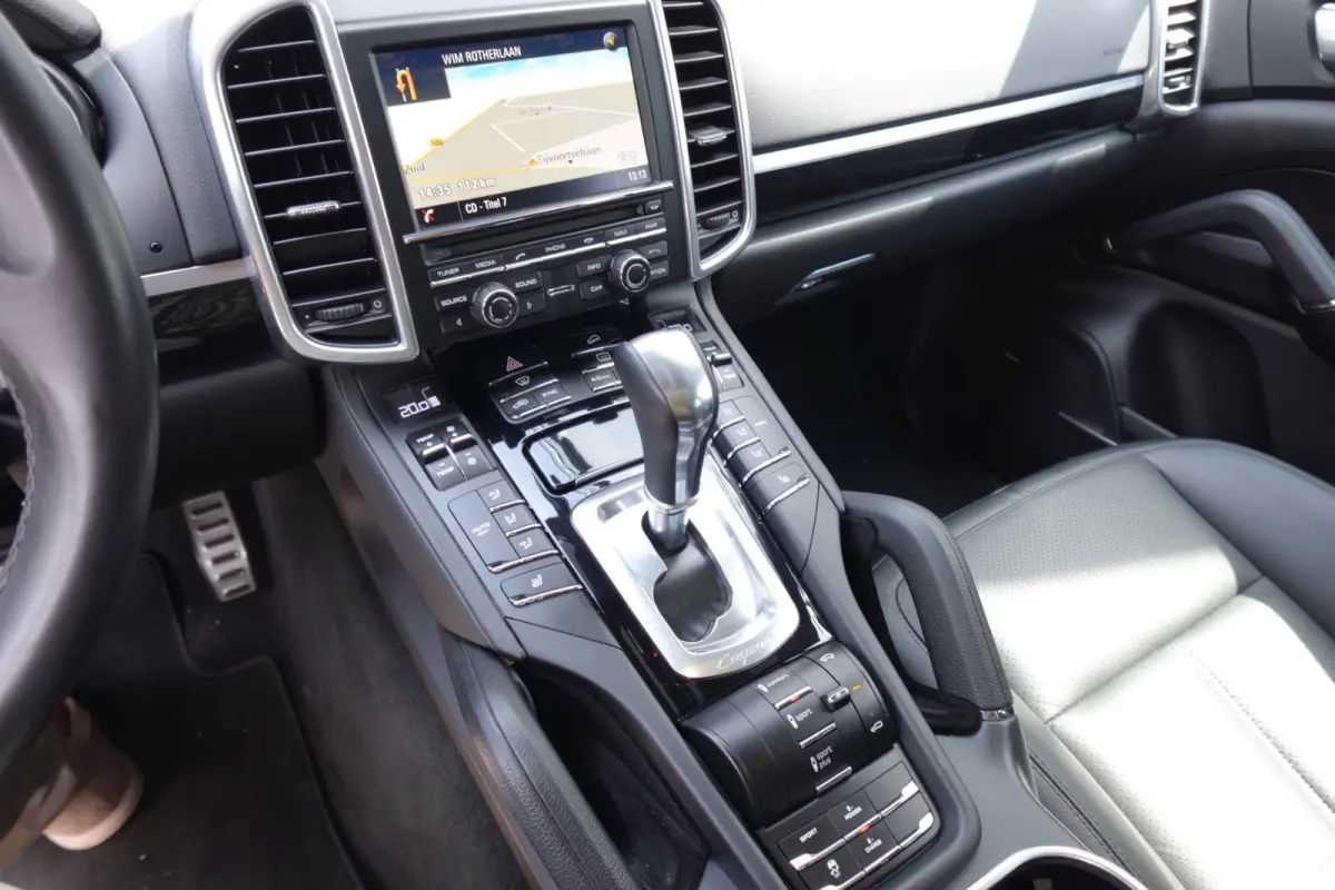 3.0 S E-Hybrid PANO BOSE MEMORY'