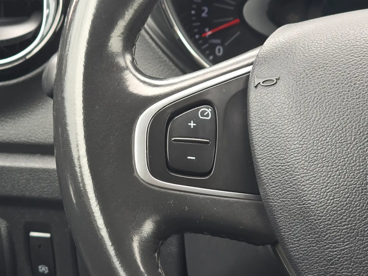 1.2 TCe Dynamique - Euro 6 - 120 Pk - AUTOMAAT - Navi - ParkeerCamera - Stoelverwarming