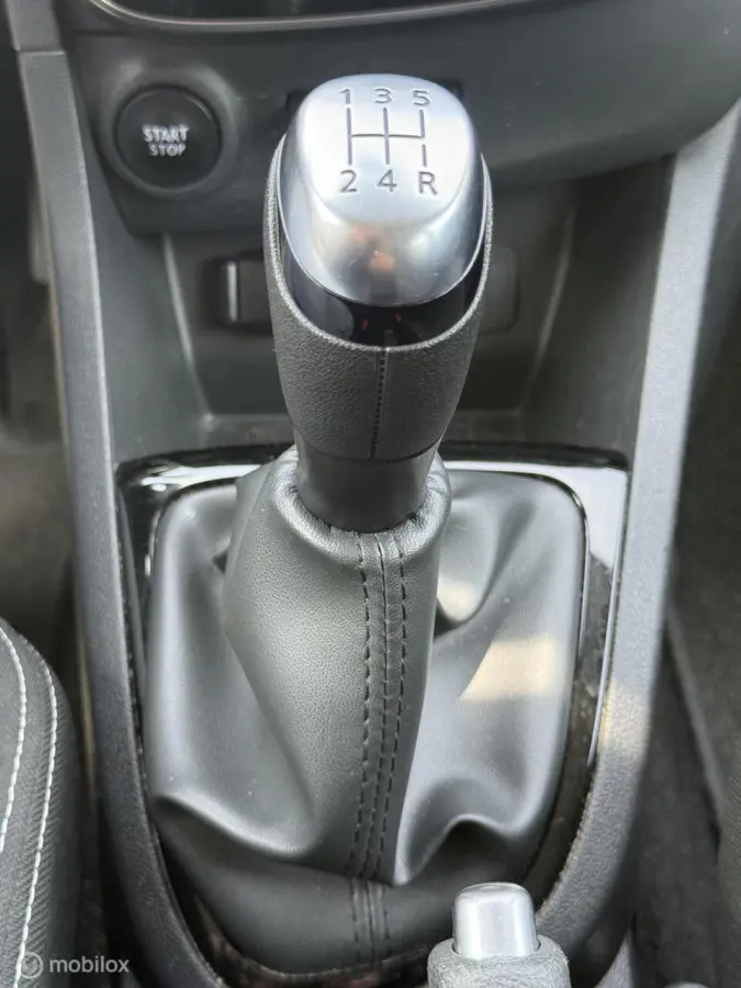 0.9 TCe Limited CARPLAY