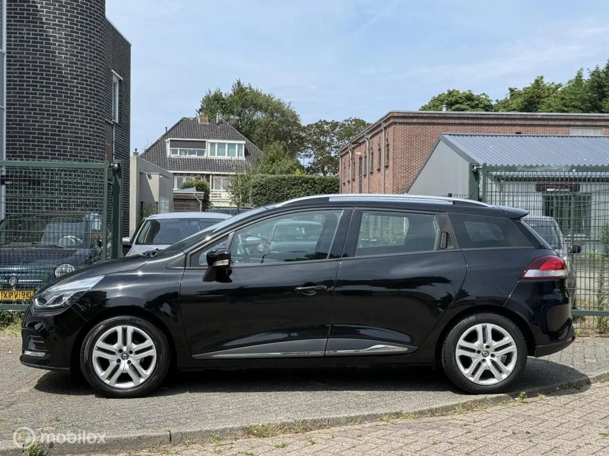 0.9 TCe Limited CARPLAY
