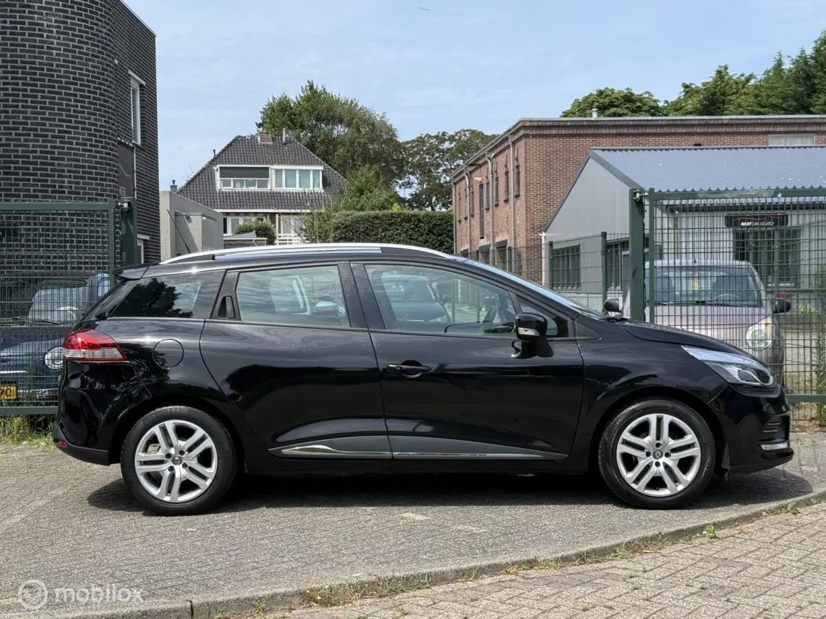0.9 TCe Limited CARPLAY