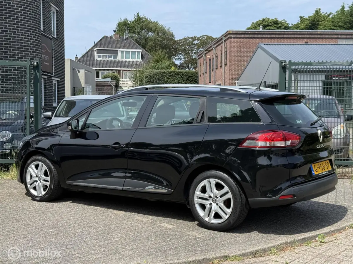 0.9 TCe Limited CARPLAY