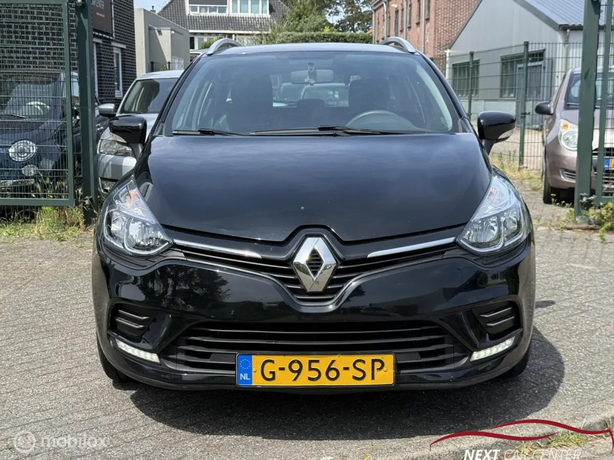 0.9 TCe Limited CARPLAY