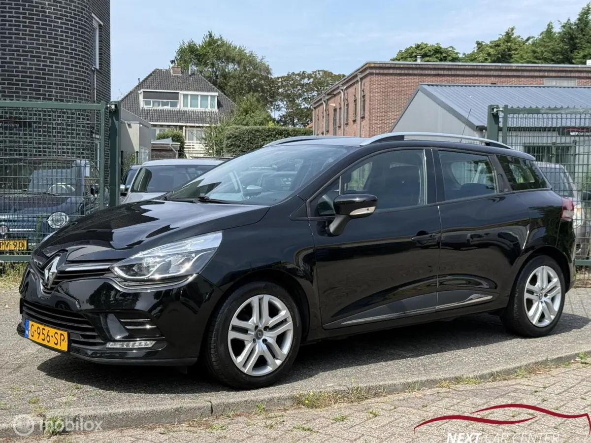 0.9 TCe Limited CARPLAY