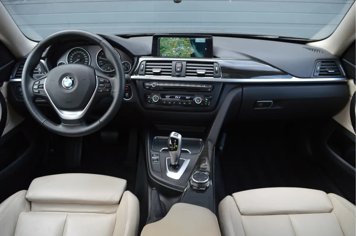 430i Centennial High Executive | SCHUIFDAK | ORG. NL |