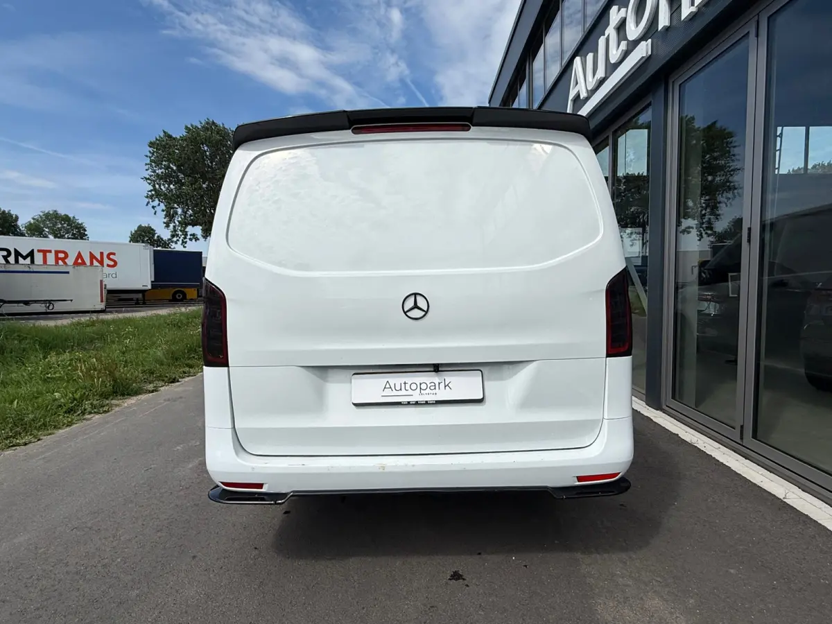 111 CDI Functional Extra Lang BODYKIT KAMELEON Glas