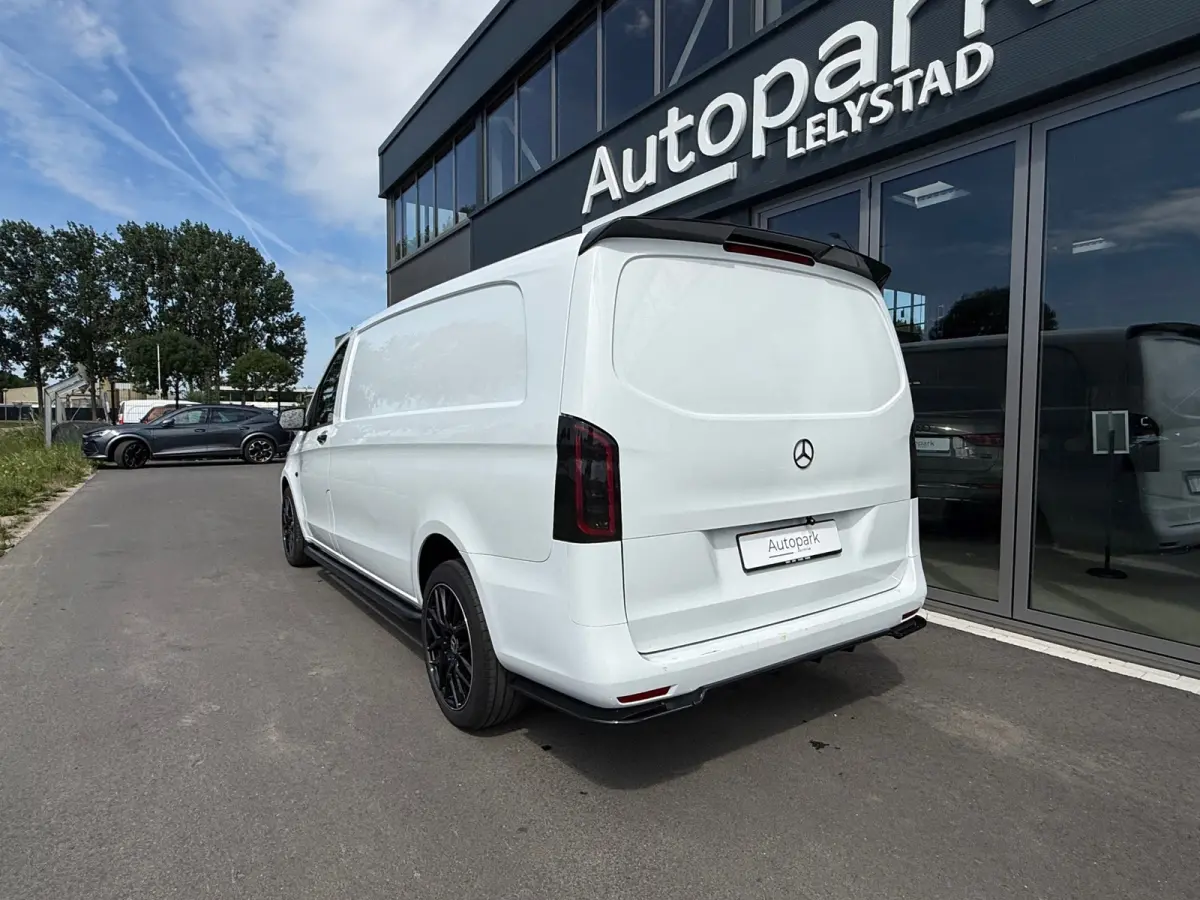 111 CDI Functional Extra Lang BODYKIT KAMELEON Glas