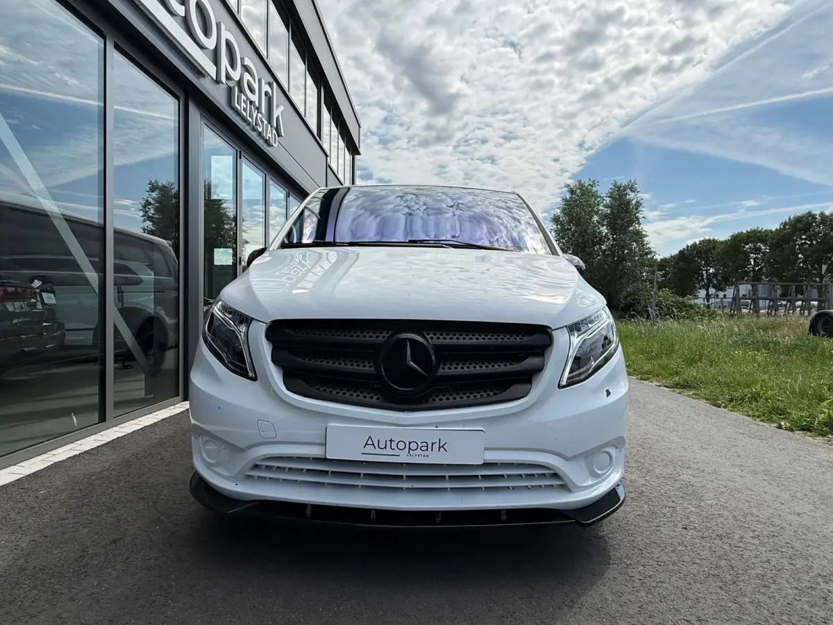 111 CDI Functional Extra Lang BODYKIT KAMELEON Glas