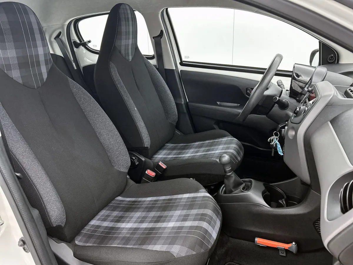 1.0 72pk Active | 1ste Eigenaar | Airco | Bluetooth | IsoFix |