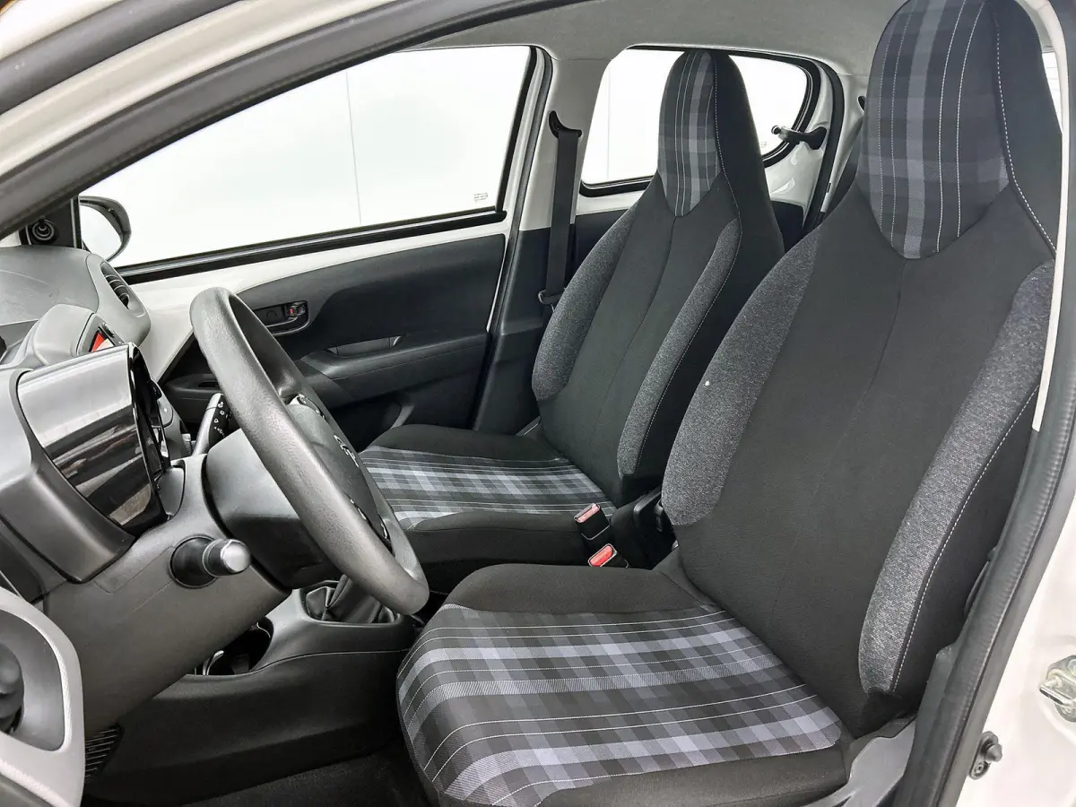 1.0 72pk Active | 1ste Eigenaar | Airco | Bluetooth | IsoFix |
