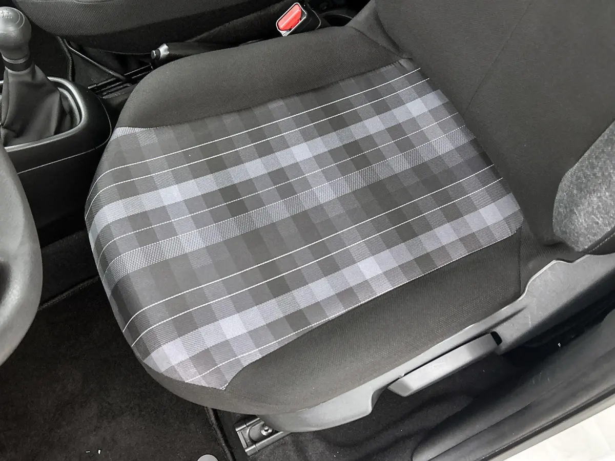 1.0 72pk Active | 1ste Eigenaar | Airco | Bluetooth | IsoFix |