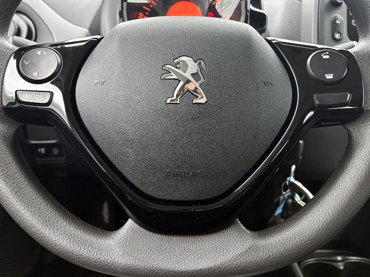 1.0 72pk Active | 1ste Eigenaar | Airco | Bluetooth | IsoFix |