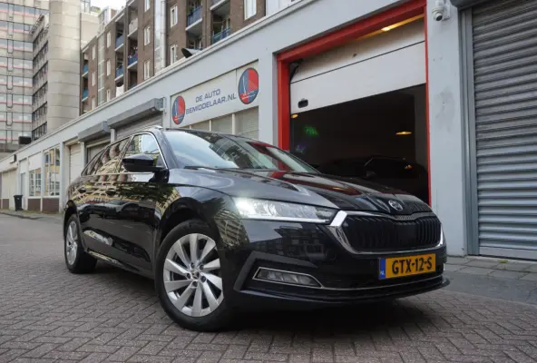 1.0 e-TSI Sport Business | Sfeerverlichting | Virtual cockpit | Cruise + Lane | Apple/ Android | BTW