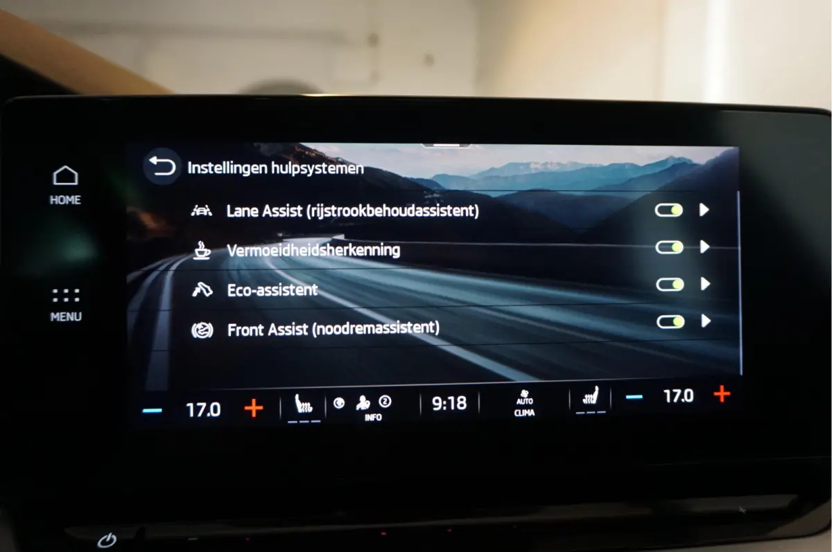 1.0 e-TSI Sport Business | Sfeerverlichting | Virtual cockpit | Cruise + Lane | Apple/ Android | BTW