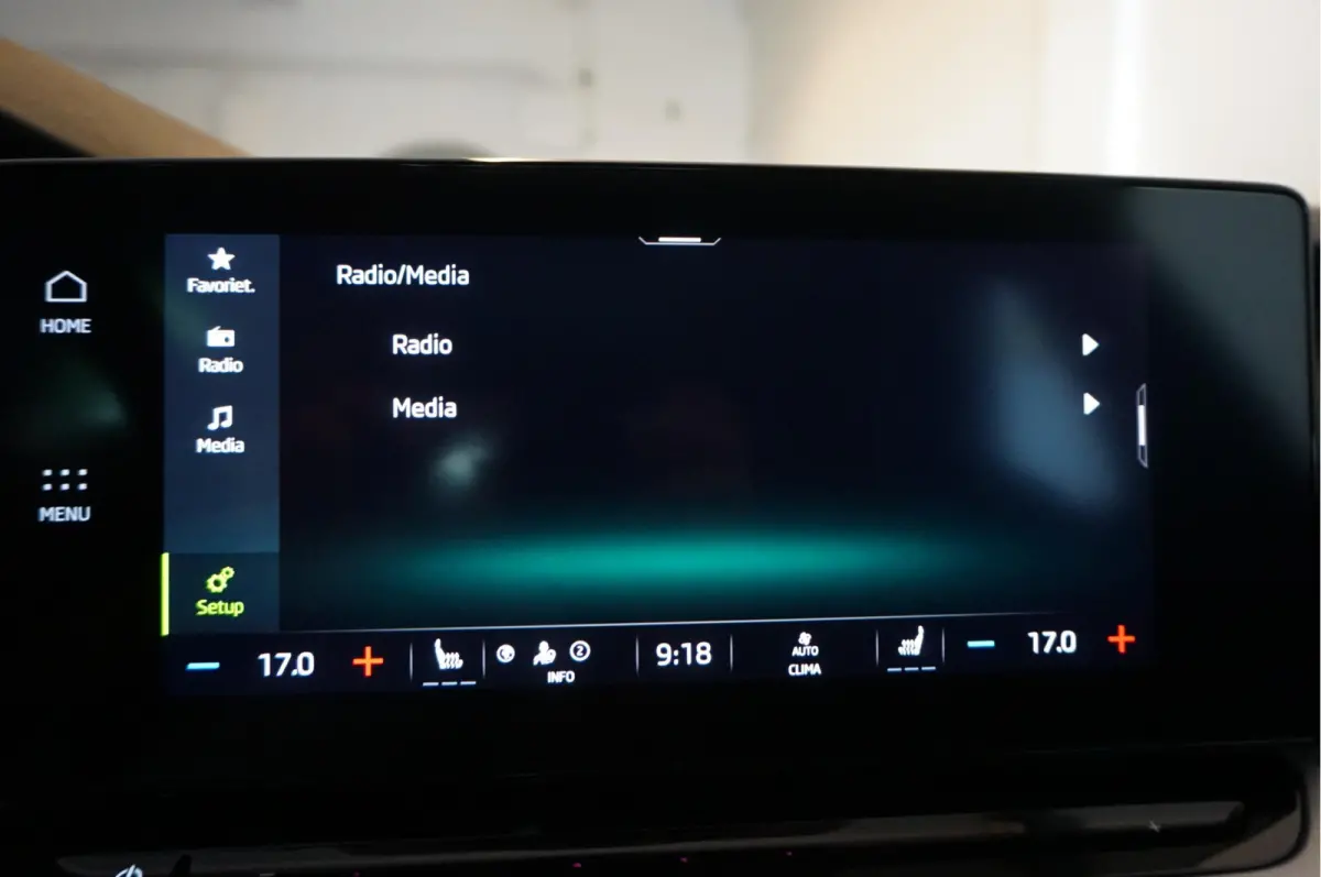 1.0 e-TSI Sport Business | Sfeerverlichting | Virtual cockpit | Cruise + Lane | Apple/ Android | BTW