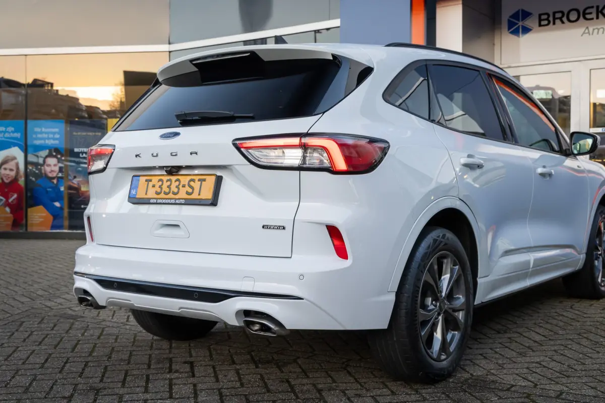 2.5 PHEV ST-Line | Camera | Stuur/stoel/voorruit verwarming | Keyless | Navi | Clima | Apple Carplay/Android Auto | Achteruitrijcamera | Apple Carplay/Android Auto|telefoonintegratie premium