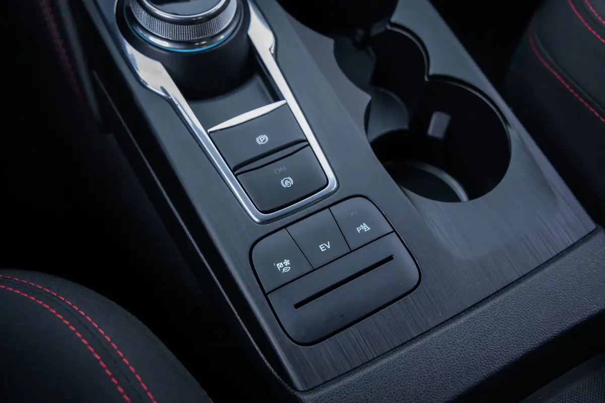 2.5 PHEV ST-Line | Camera | Stuur/stoel/voorruit verwarming | Keyless | Navi | Clima | Apple Carplay/Android Auto | Achteruitrijcamera | Apple Carplay/Android Auto|telefoonintegratie premium