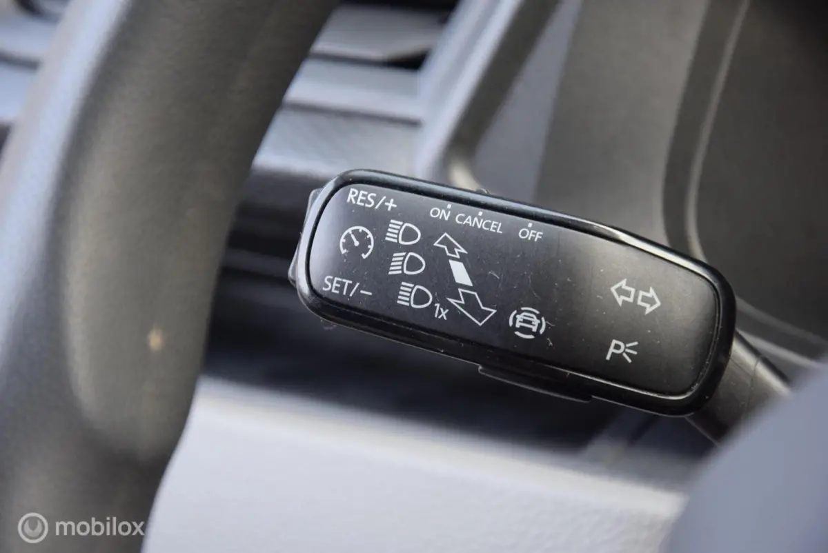 2.0 TDI L1H1 26 Economy Business Cruise Parkeersensoren