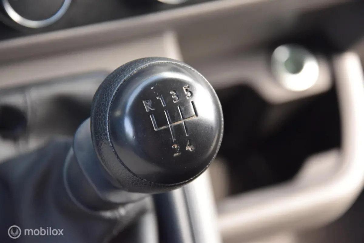 2.0 TDI L1H1 26 Economy Business Cruise Parkeersensoren