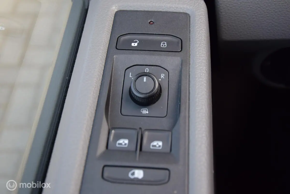 2.0 TDI L1H1 26 Economy Business Cruise Parkeersensoren