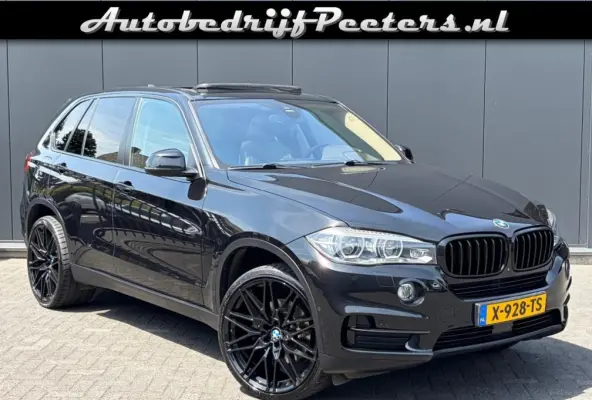 xDrive35i Pano HUD ACC Night vision File-assistent Camera Carplay 22inch