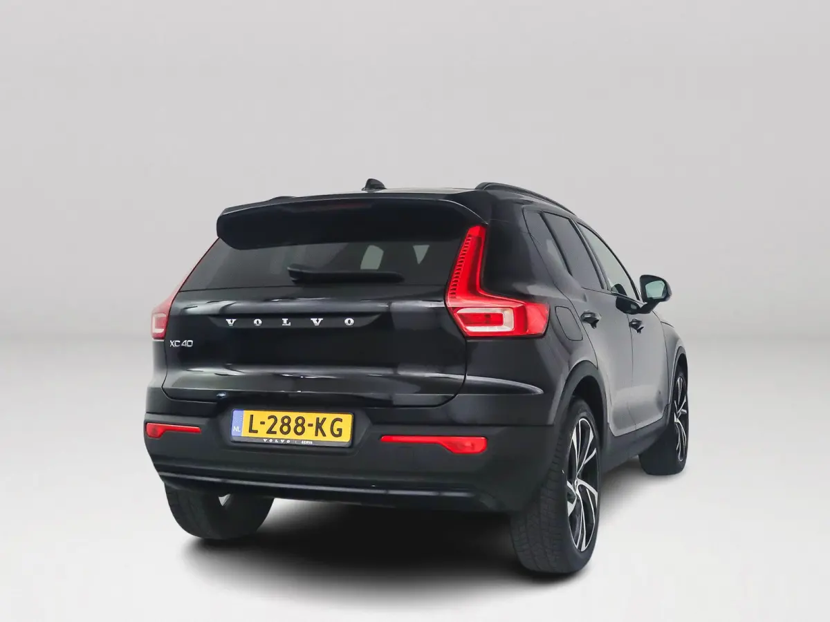 T4 R-Design Expression | Parkeercamera | Cruise control adaptief | Navigatie | Trekhaak