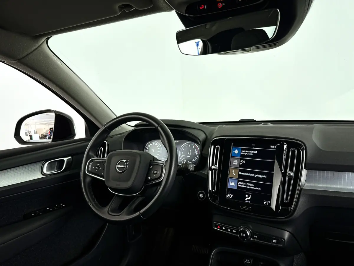 T4 R-Design Expression | Parkeercamera | Cruise control adaptief | Navigatie | Trekhaak